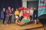 Une promenade de santé en cyclo-pousse offerte grâce à la Société Alzheimer