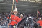 Tournée du Carrousel de la GRC : une Maskoutaine dans le feu de l’action