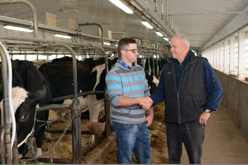 Le service L’Arterre est activement à la recherche de producteurs agricoles désirant vendre leur ferme à la relève. Photo gracieuseté