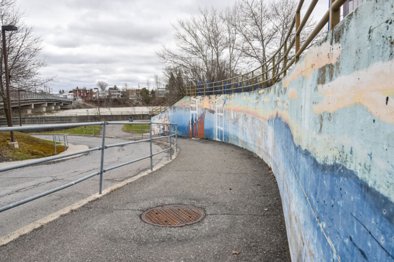 La bretelle d’accès sous le pont Barsalou à Saint-Hyacinthe sera fermée définitivement à la fin du mois. Photothèque | Le Courrier ©