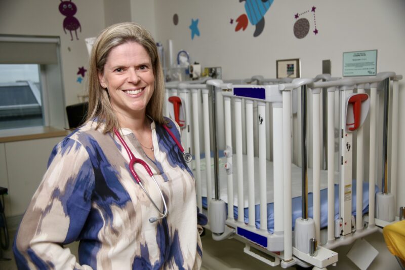 La pédiatre Marie-Hélène Lemoine œuvre à l’Hôpital Honoré-Mercier depuis 19 ans. Elle vient de recevoir le prix Partage des connaissances de Profession Santé. Photothèque | Le Courrier ©