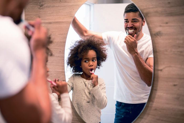 Négliger la santé dentaire de son enfant : quelles sont les conséquences? 