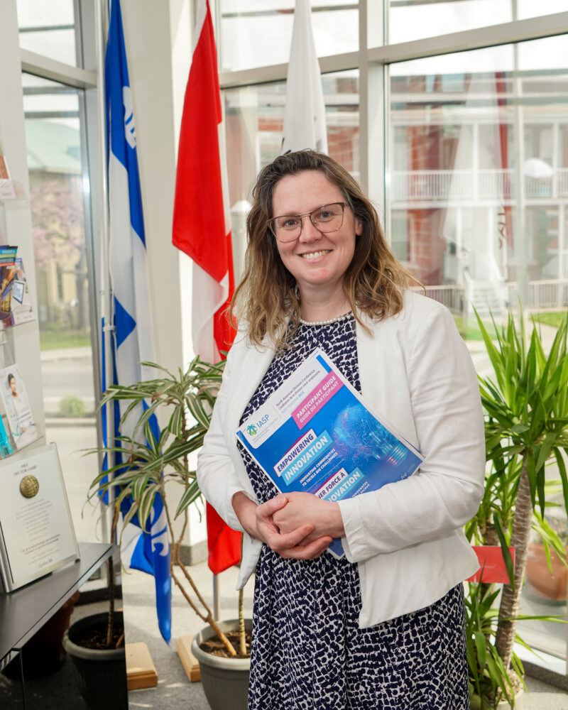 ﻿Karine Guilbault, directrice générale de Saint-Hyacinthe Technopole, est fin prête à recevoir les 250 participants attendus à Saint-Hyacinthe du 28 au 30 mai dans le cadre de la conférence nord-américaine de l’IASP. Photothèque | Le Courrier ©