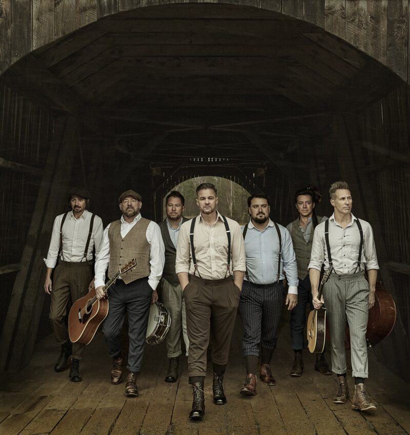 Le groupe Les Gars du Nord montera sur la scène du parc Casimir-Dessaulles le 23 juin pour le spectacle de la fête nationale. Photo Julien Faugère